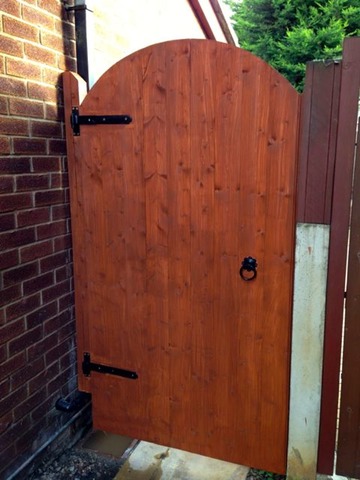 Tall round top garden gate